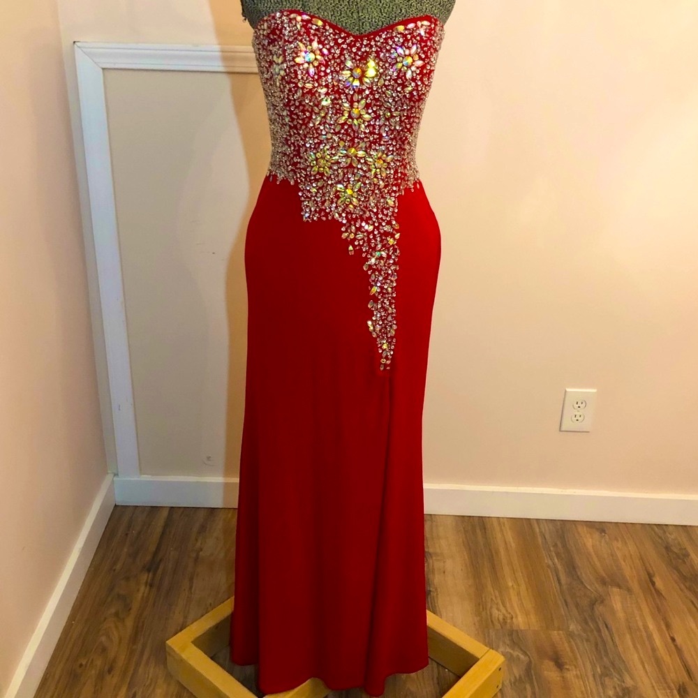 Crystal Doll Jessica Rabbit Style Red Formal Gown